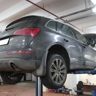 авто в автосервисе